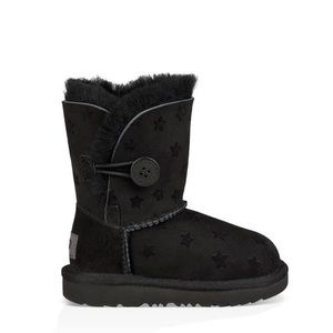 UGG Bailey Button boots size 7 (2/3T) star pattern.